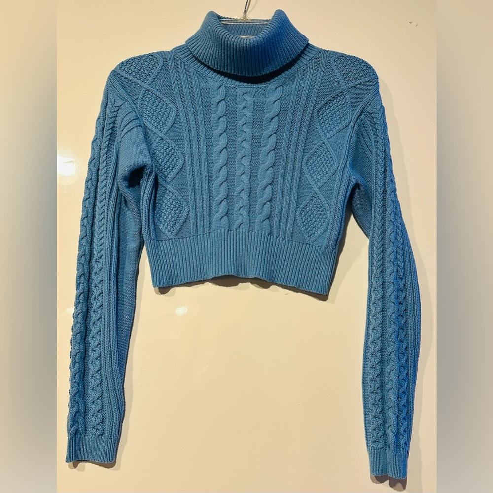 Kendall + Kylie Dusty Blue Cable Cropped Sweater Size Small